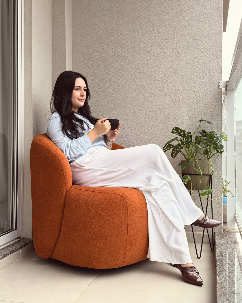 Poltrona Giratória Decorativa Moon